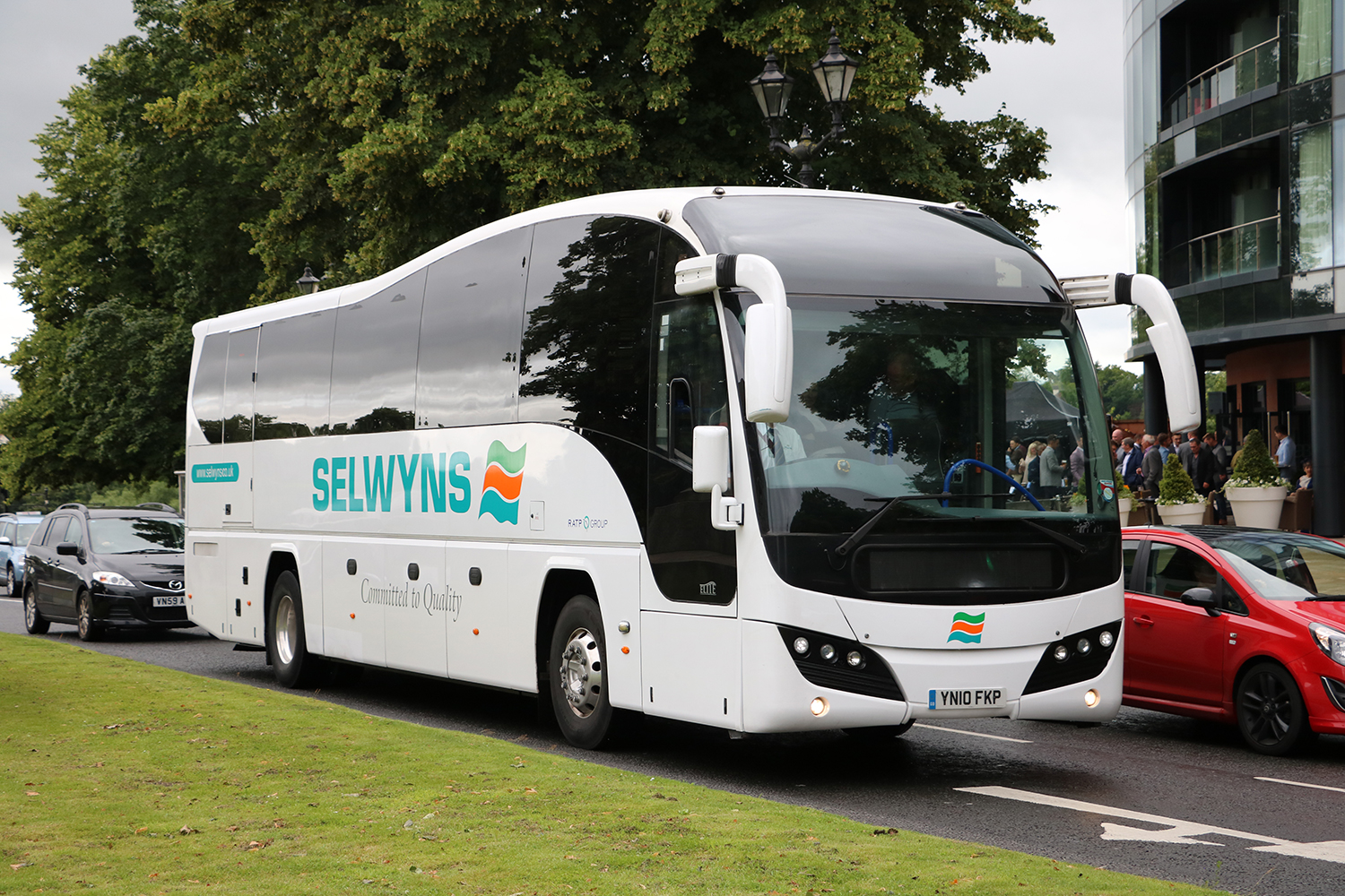 Selwyns corporate coach hire